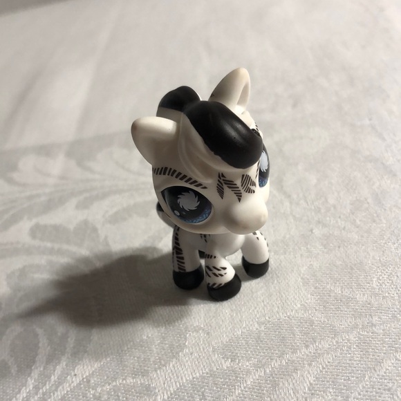 Littlest Pet Shop #903 Zebra LPS - Picture 1 of 16
